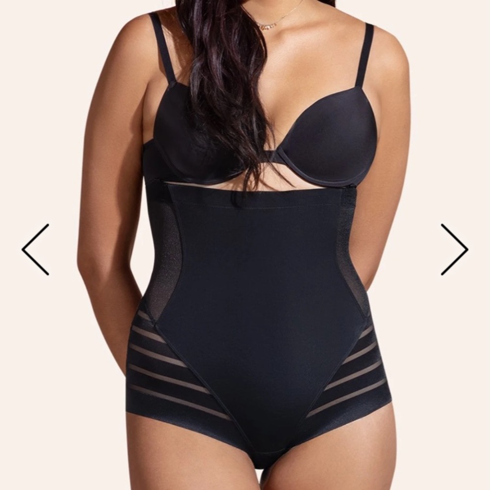 NWT HoneyLove Queen Bee Medium Briefs